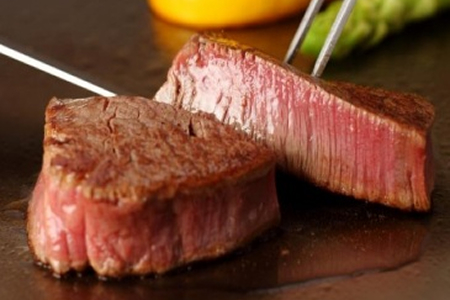 シェフズテーブルステーキディナー